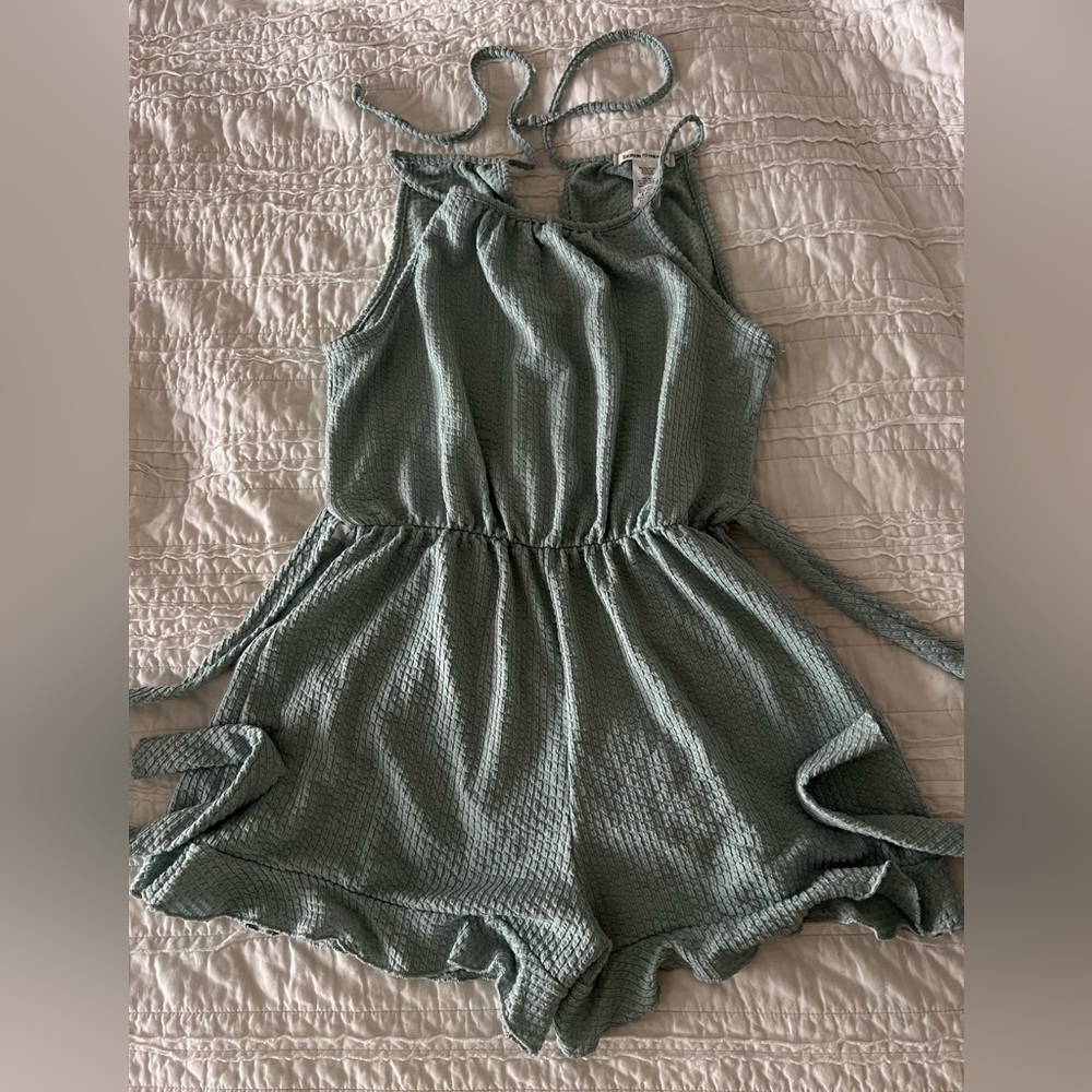 Romper - Picture 2 of 3